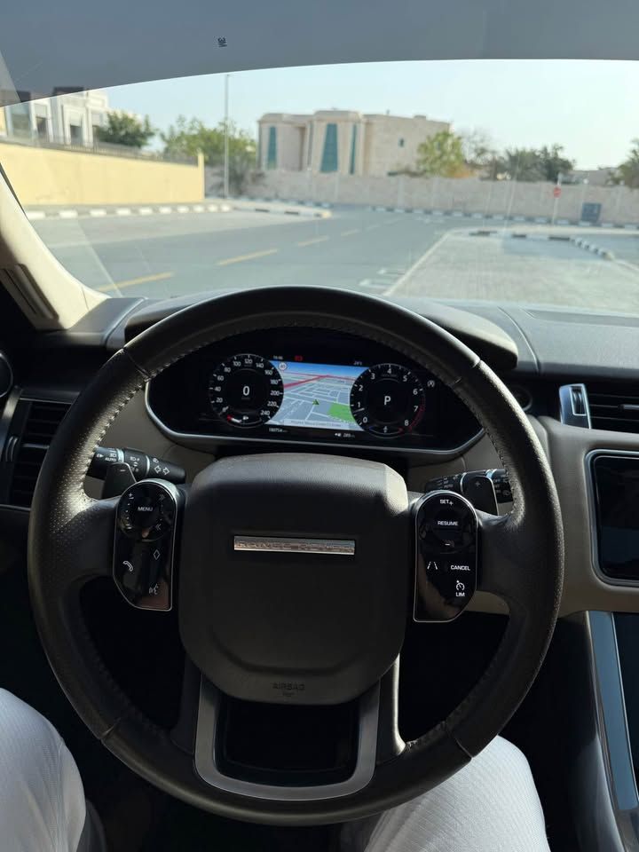 2018 لاند روفر رينج روفر سبورت HSE