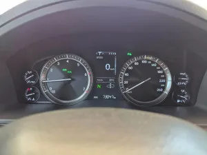 2020 لكزس أل أكس ٥٧٠