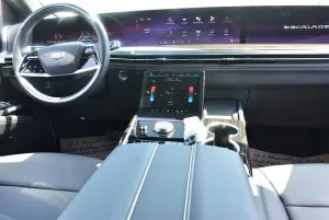2025 Cadillac Escalade Sport Platinum