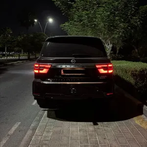 2024 Nissan Patrol LE Platinum city