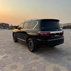 2024 Nissan Patrol LE Platinum city