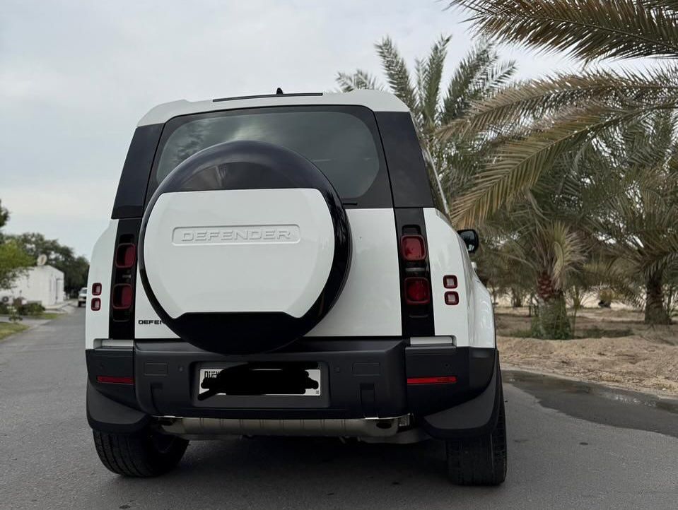 2024 لاند روفر ديفندر 110 HSE