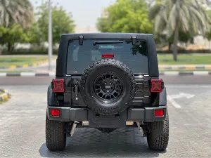 2015 جييب رانجلر Sport S