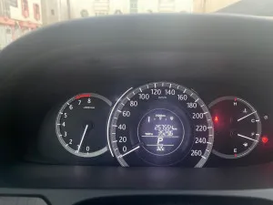 2016 هوندا أكورد LX