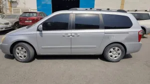 2008 Kia Carnival LX
