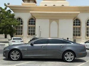 2016 جاكوار اكس جي ال