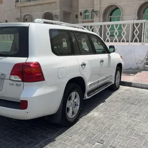 2015 Toyota Land Cruiser EXR