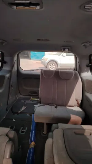 2008 Kia Carnival LX