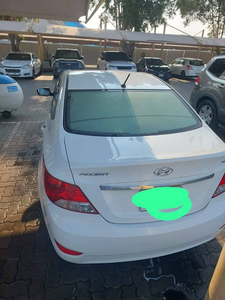 2017 هيونداي أكسنت SEL