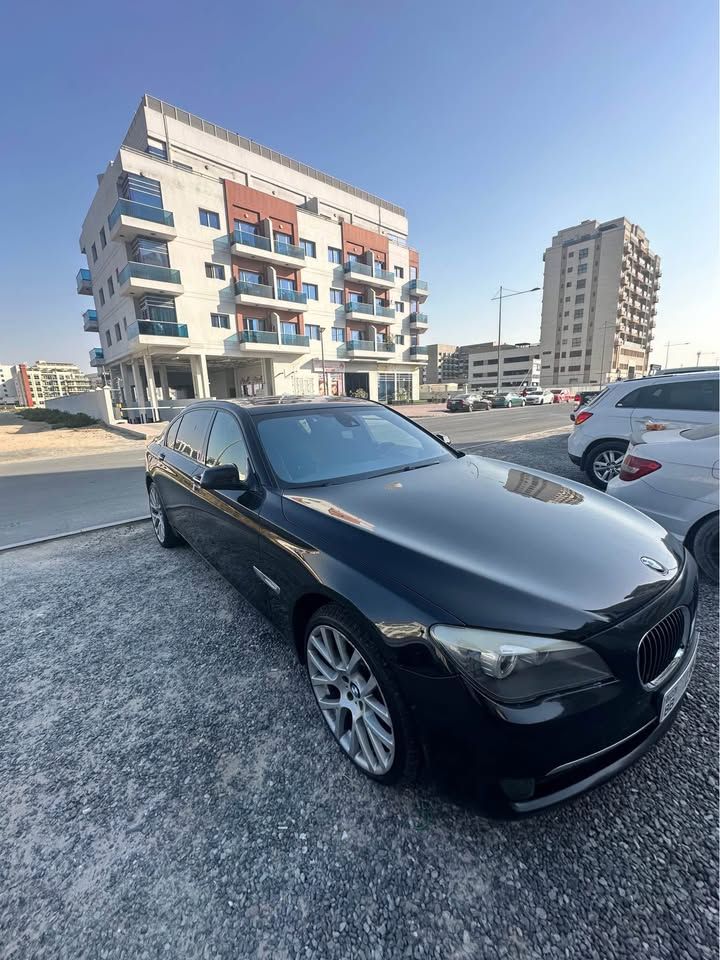 2011 بي أم دابليو الفئة - 7 750Li