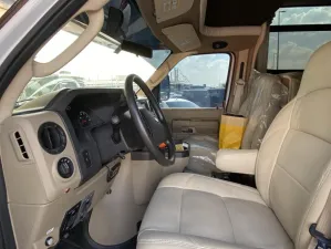 2016 فورد E - الفئة Custom