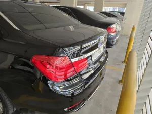 2010 بي أم دابليو الفئة - 7 740i