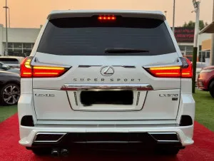 2017 Lexus LX 570