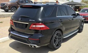 2015 مرسيدس-بنز ام ال ML63 AMG