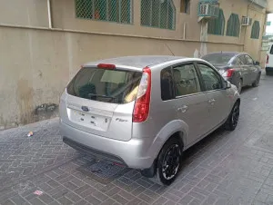 2012 فورد فيجو Titanium