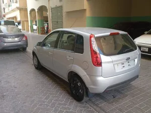 2012 فورد فيجو Titanium