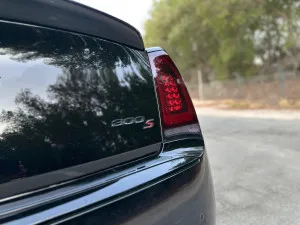 2021 كرايسلر ٣٠٠ S
