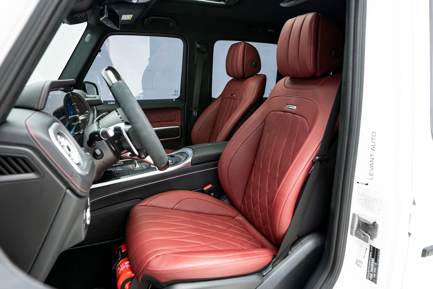 2025 مرسيدس-بنز الفئة - G G63 AMG