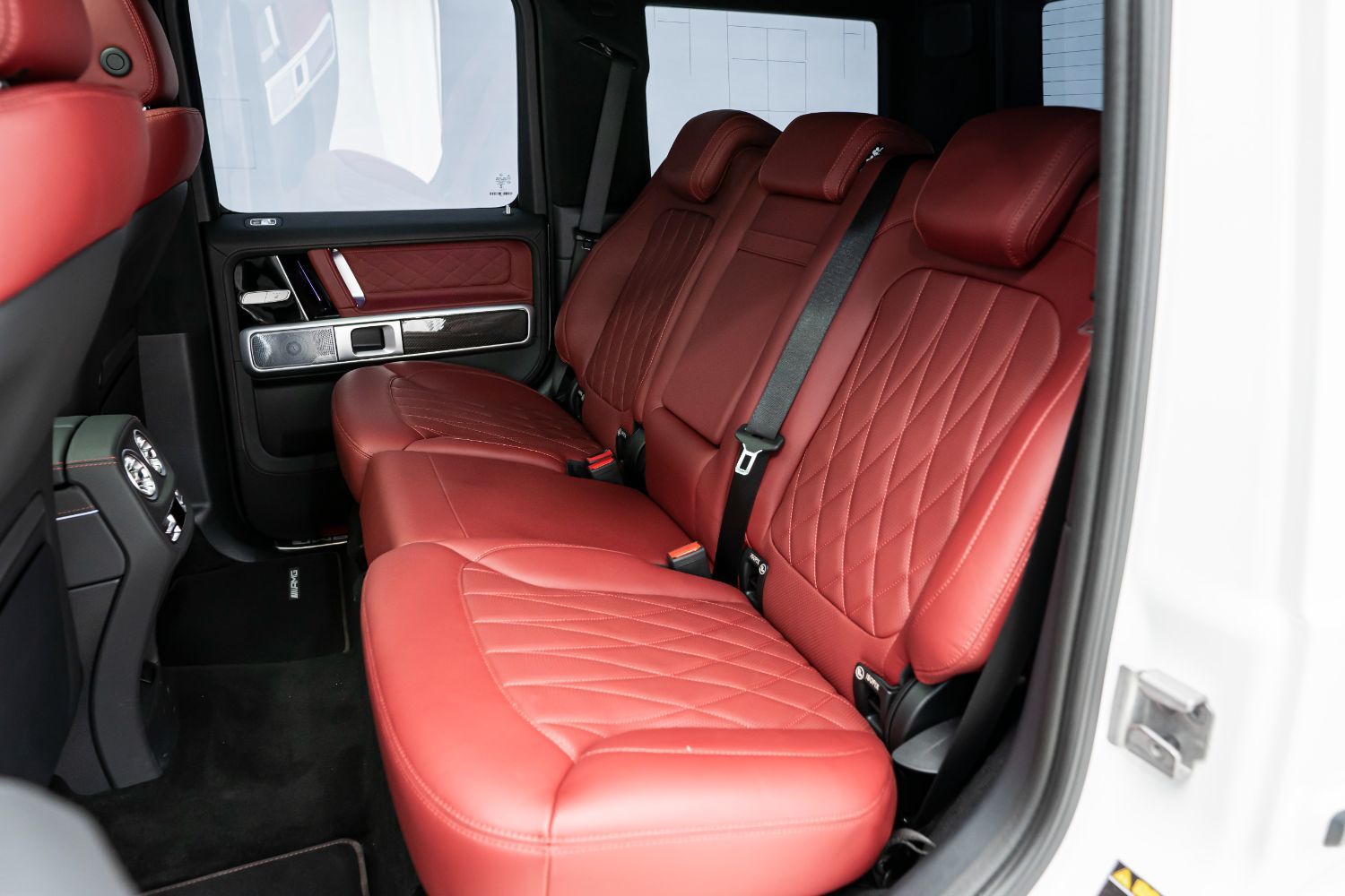 2025 مرسيدس-بنز الفئة - G G63 AMG