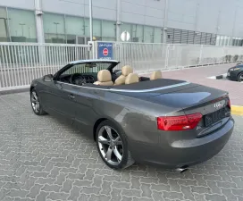 2015 اودي آي ٥ Premium Plus