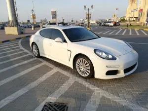 2015 بورش باناميرا S