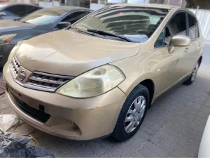 2009 نيسان تيدا S