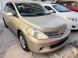 2009 نيسان تيدا S
