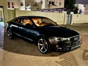 2014 اودي آي ٥ Prestige