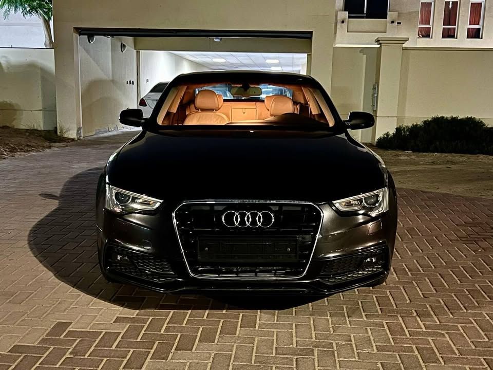 2014 اودي آي ٥ Prestige