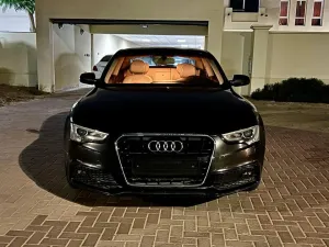 2014 اودي آي ٥ Prestige