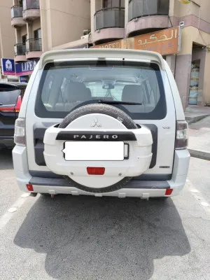 2014 ميتسوبيشي باجيرو GT