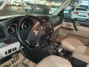 2014 ميتسوبيشي باجيرو GT