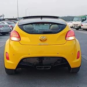 2013 Hyundai Veloster standard