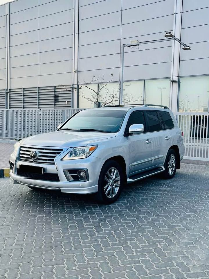 2014 Lexus LX 570