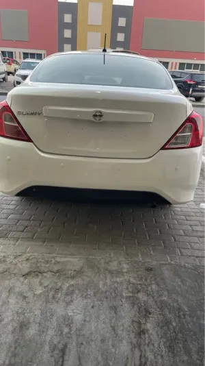 2019 نيسان صني S