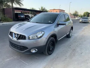 2011 نيسان قاشقاي N-Connecta
