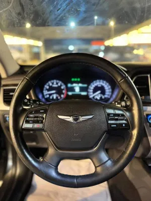 2017 Genesis G80 Base