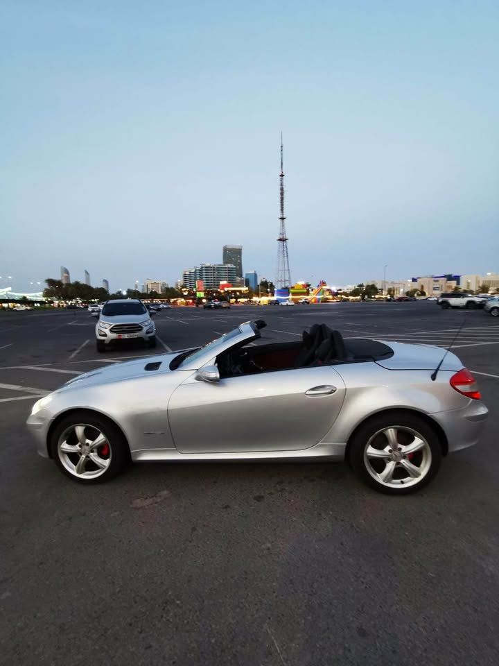 2007 مرسيدس-بنز اس ال كي SLK200