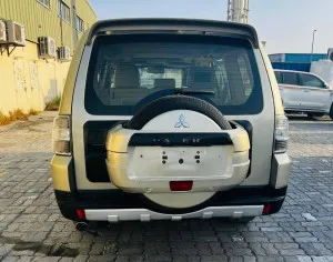 2008 Mitsubishi Pajero GLS