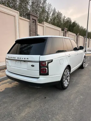 2018 لاند روفر رينج روفر HSE