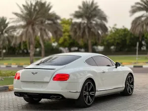 2015 بنتلي كونتيننتال GT Super Sport