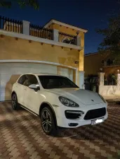 2011 بورش كاين Turbo