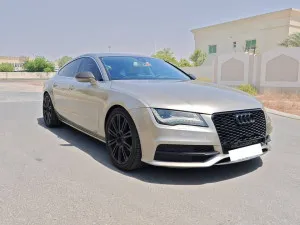 2011 اودي آي ٧ Standard