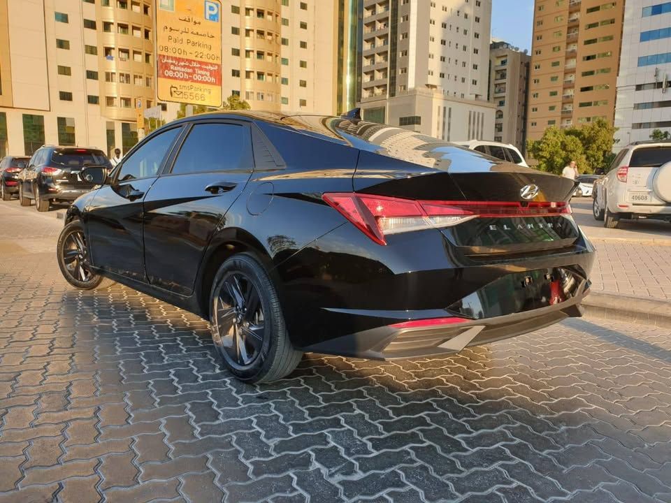 2022 هيونداي النترا SEL