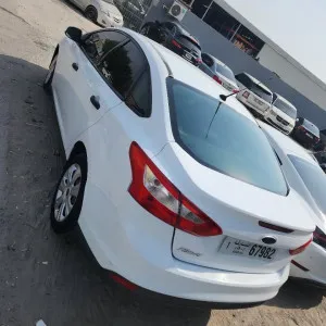 2014 فورد فيستا S