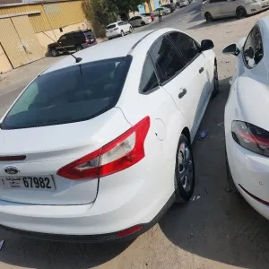 2014 فورد فيستا S