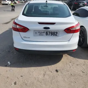 2014 فورد فيستا S
