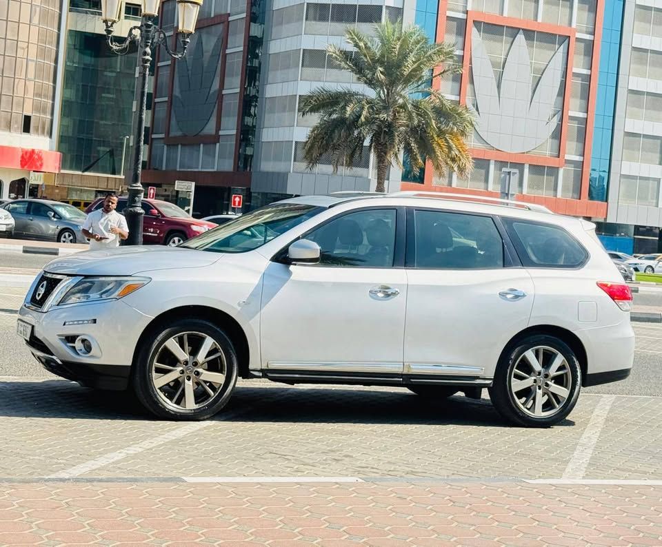 2014 Nissan Pathfinder Platinum