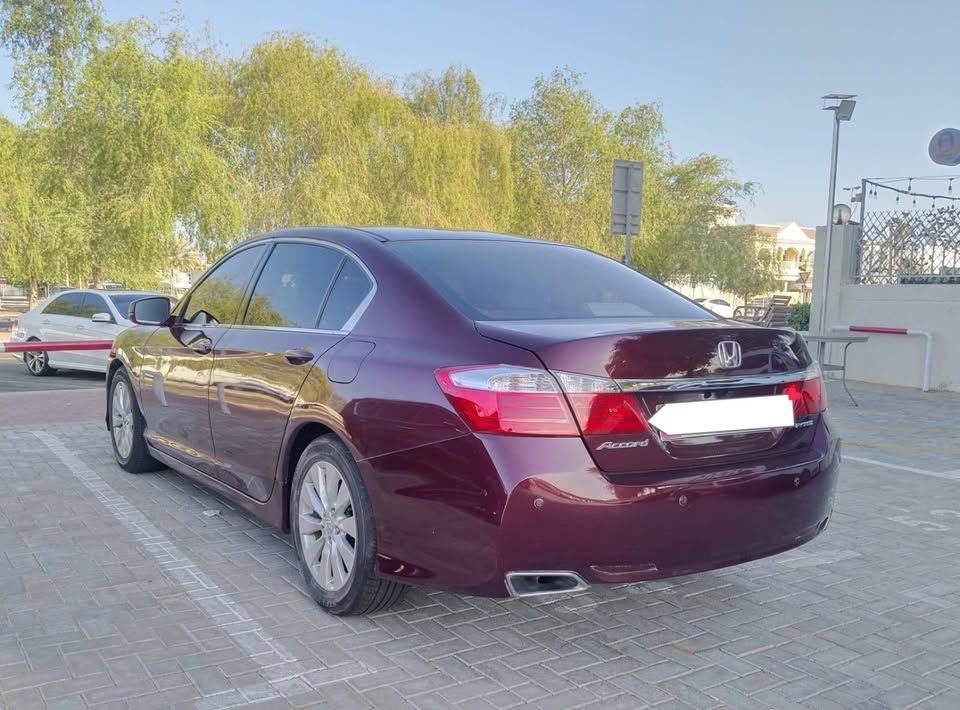 2015 هوندا أكورد EX