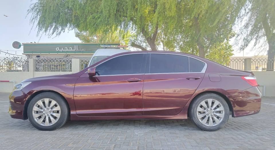 2015 هوندا أكورد EX